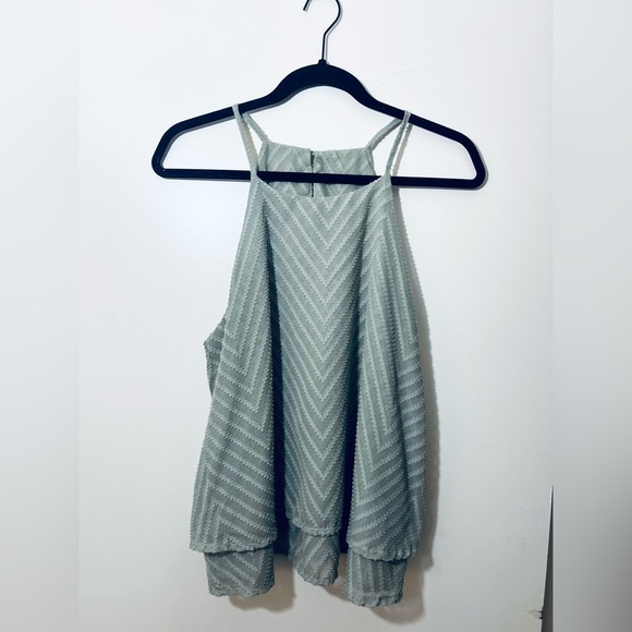 Tiered Green Cottage Keyhole Tank Top Blouse. - Picture 2 of 11